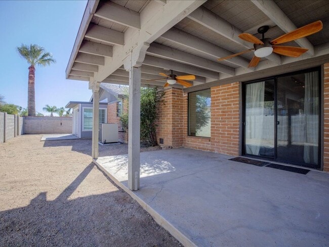 Building Photo - Stunning 4-Bedroom Home with Open Layout & Large Backyard!