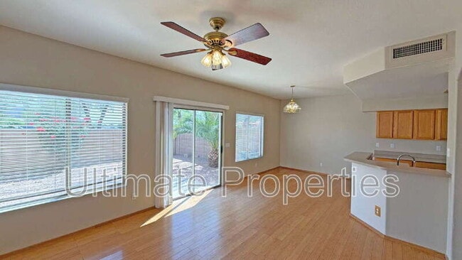 Building Photo - 8419 W Salter Dr