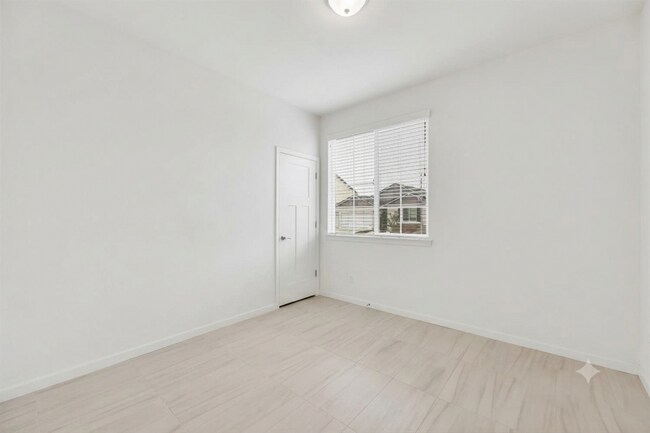 Building Photo - 5029 Copper Sunset Way