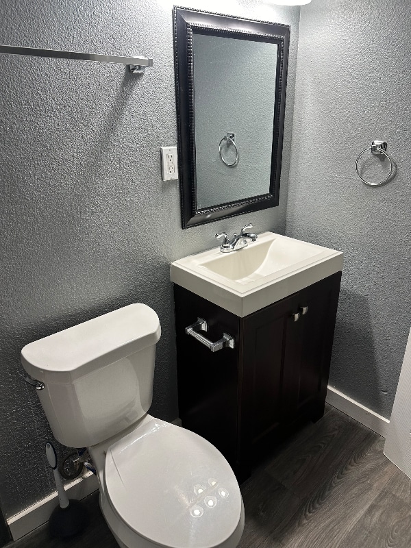 Building Photo - 311 Glamis Ave