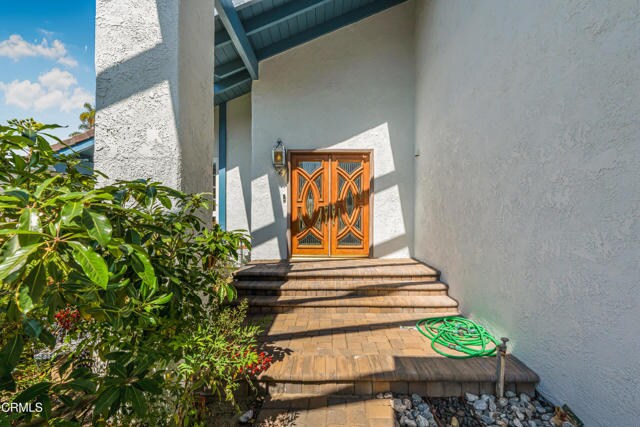 Building Photo - 327 Bethany St