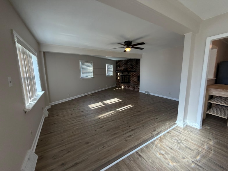 Building Photo - 111 Gunning Bedford Dr