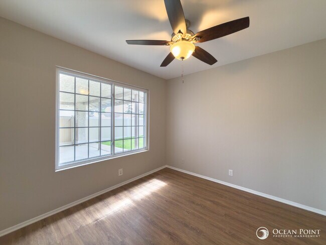 Building Photo - Charming 3-Bed Camarillo Home with Spacious Fenced Yard!