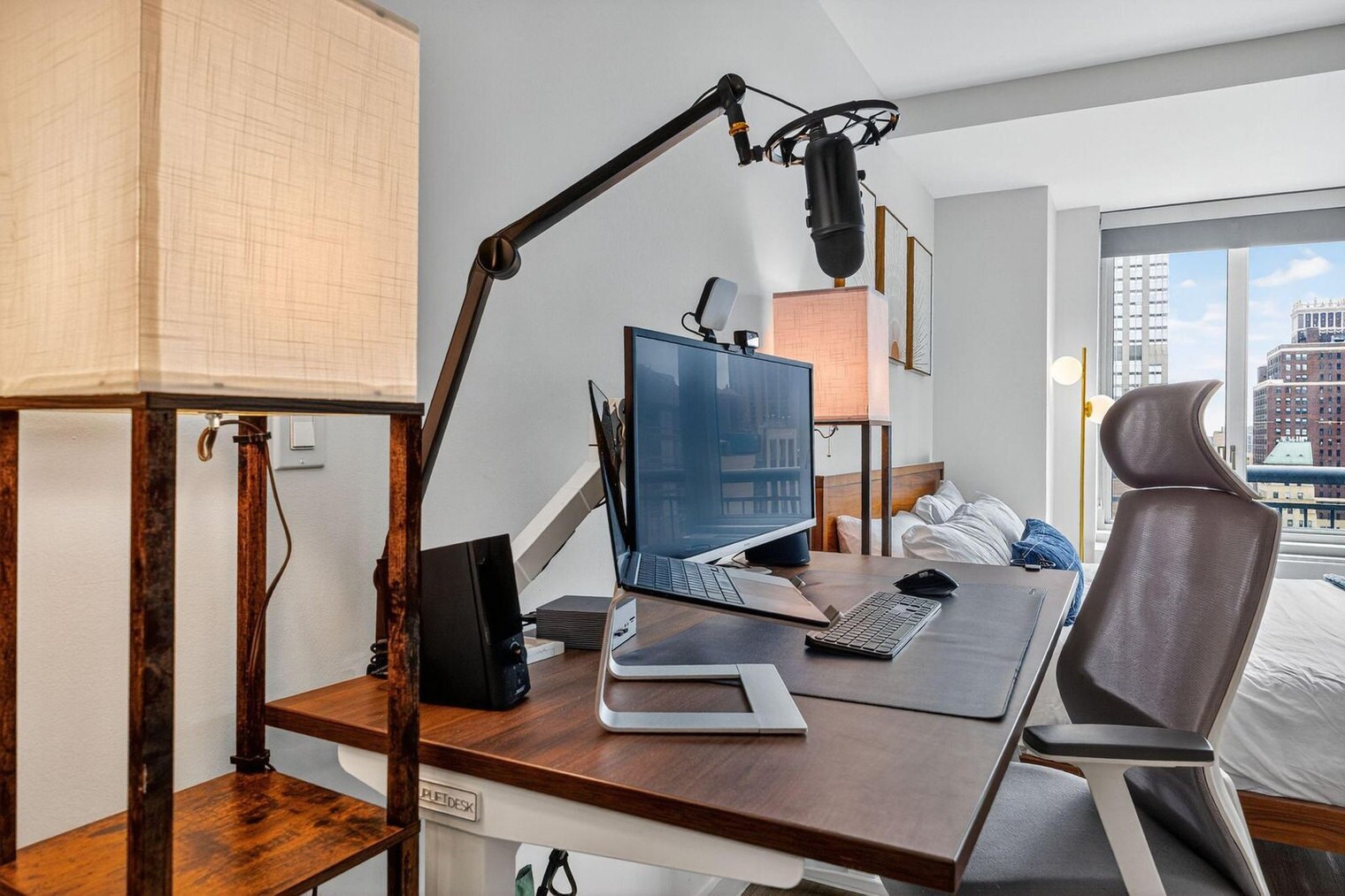 Building Photo - 68 W 37th St