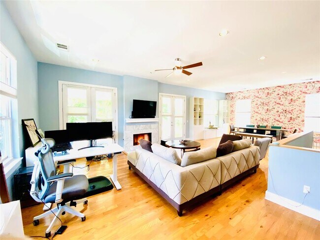 Building Photo - 5412 McCandless Street