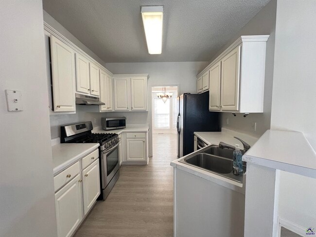 Building Photo - 282 Northridge Dr