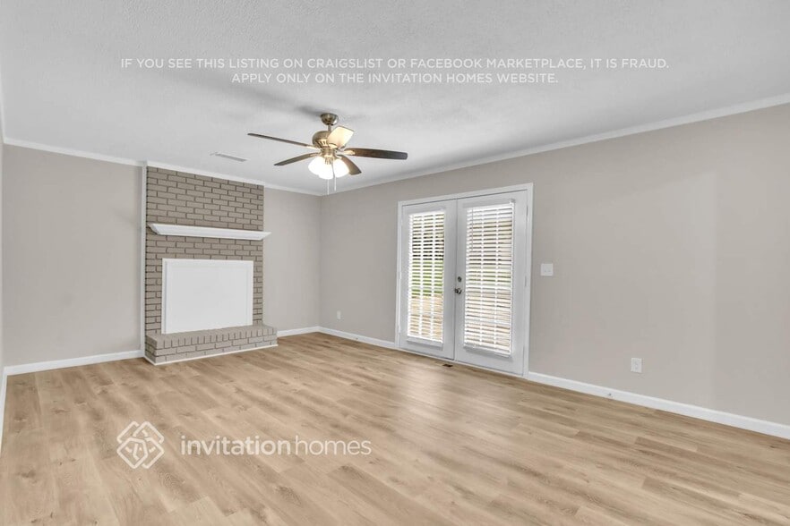 Building Photo - 3753 Briarcliff Dr