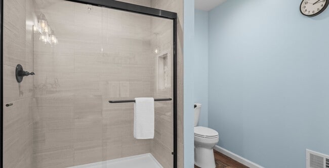 Building Photo - Tranquil Waters - Furnished Monthly Rental