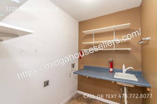 Building Photo - 3226 Marlies Cir