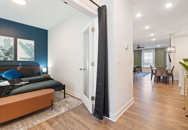 Building Photo - 1010 Falling Rock Pl