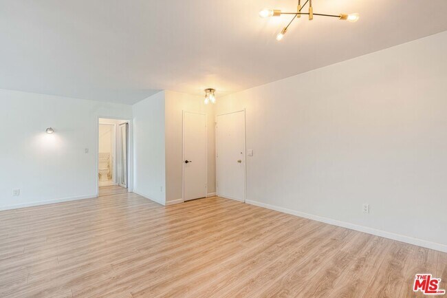 Building Photo - 5000 S Centinela Ave