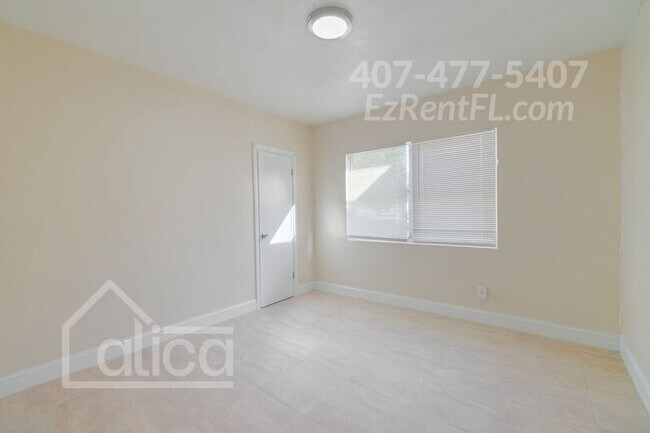 Building Photo - 1001 Henrietta Ave