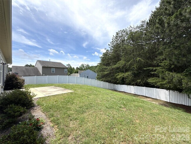 Building Photo - 13320 Hunting Birds Ln