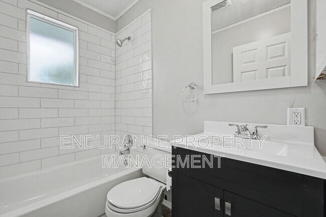 Building Photo - 9500 Ridgemoor Ave
