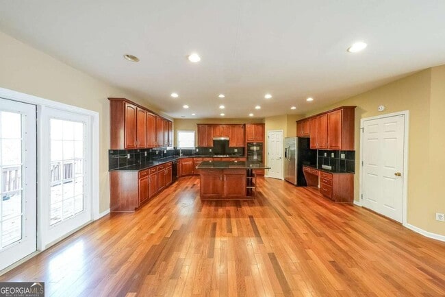 Building Photo - 1128 Southland Bluff