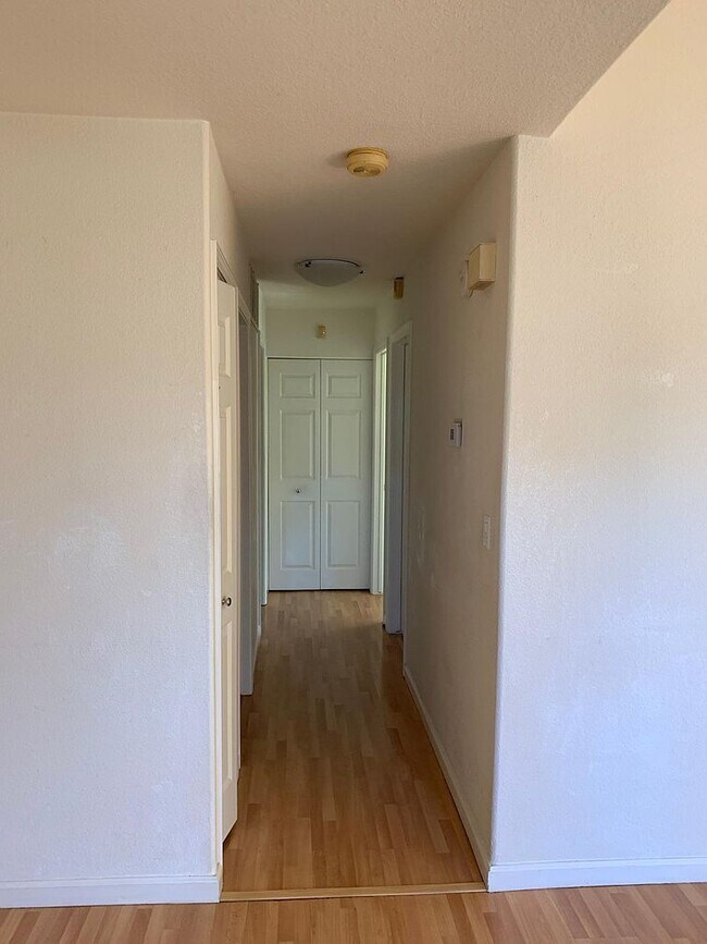 Building Photo - 935 Lake Tahoe Ct