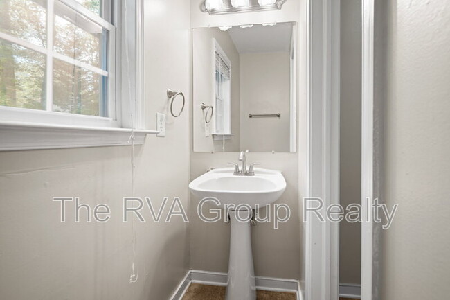 Building Photo - 4505 Cordova Ln