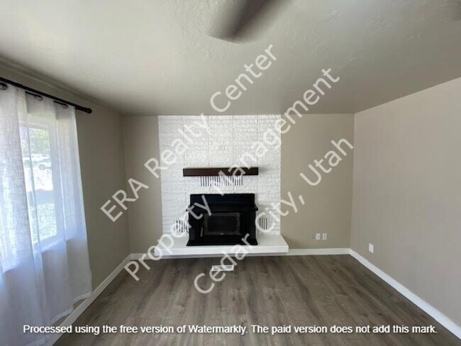 Building Photo - 394 S 500 W