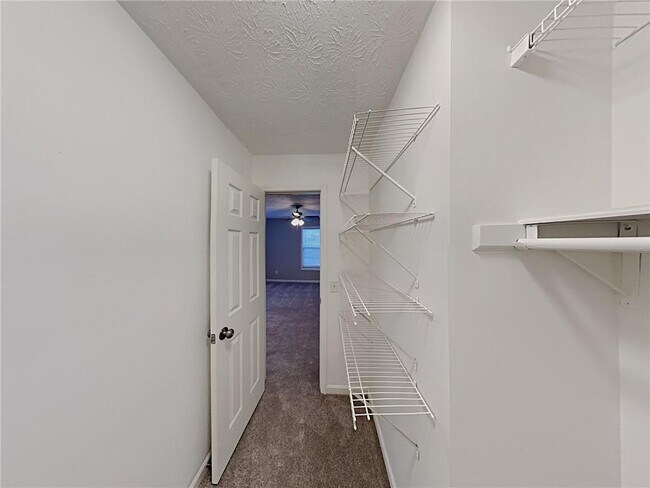 Building Photo - 540 Cherokee Overlook Ct