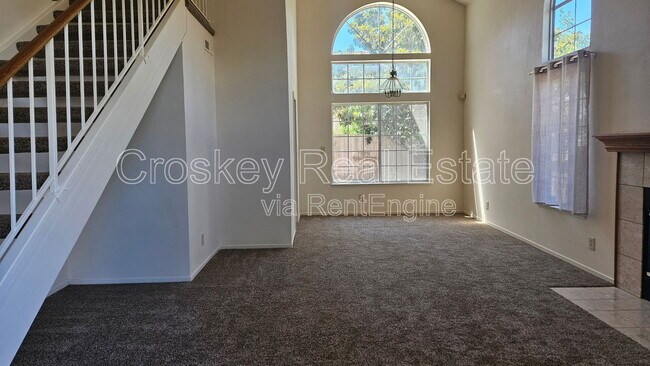 Building Photo - 332 Egret Pl