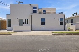 Building Photo - 2032 W 88th St