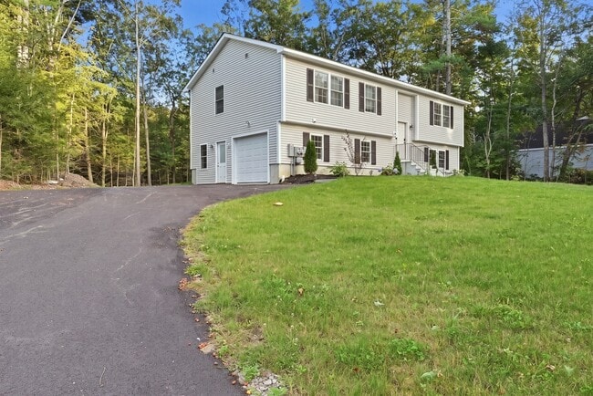 Building Photo - 104 Hilltop Dr