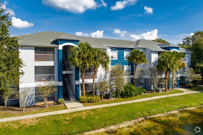 3602 Carrollwood Place Cir Tampa, FL - Sabal Palm