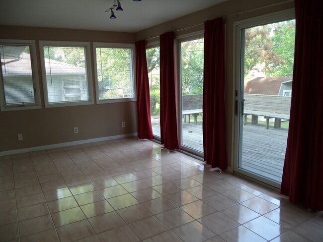 Building Photo - 26 Leamer Ct