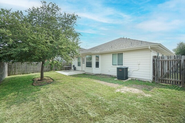 Building Photo - 3912 Whisper Fld