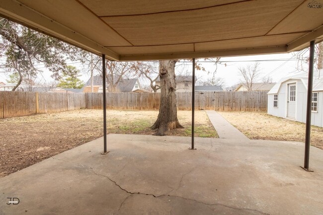 Building Photo - 4646 Sierra Madre Dr