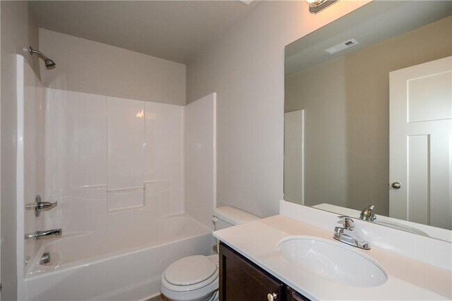 Building Photo - 617 Mimosa Way