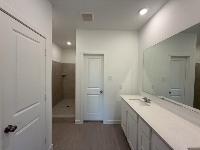 Building Photo - 537 Ml Trce Wy