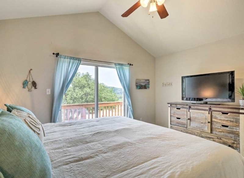 Building Photo - 20986 Waterside Dr