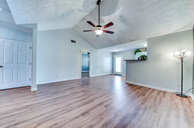 Building Photo - 1327 Lucy Way