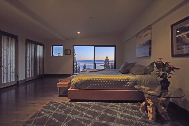 Building Photo - Endless Views of Tahoe
