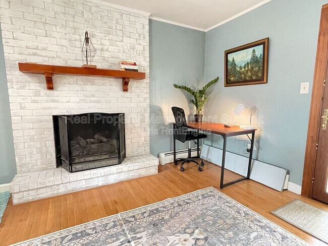 Building Photo - 1508 Chesley Pl
