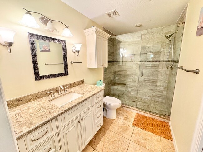 Building Photo - ** BOTANICAL PLACE ** 3 BED / 2 BATH - CON...