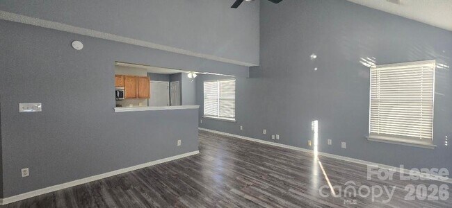 Building Photo - 10623 Campion Ct