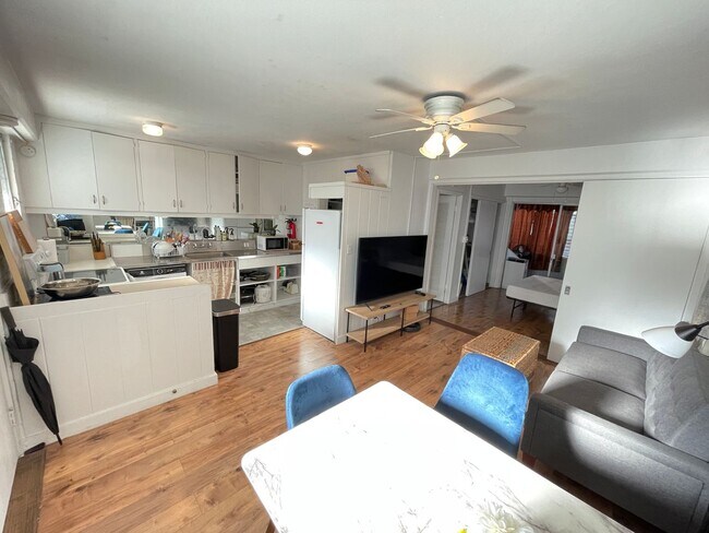 Building Photo - 410 Nahua St