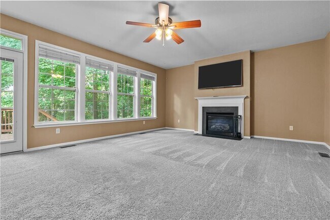 Building Photo - 13468 Whippingham Pkwy