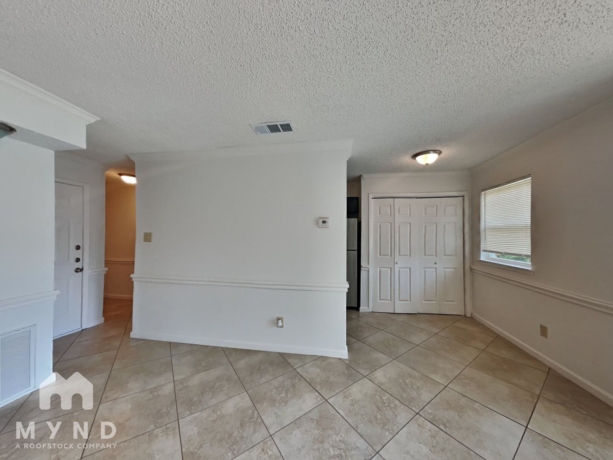 Building Photo - 709 Croydon Dr