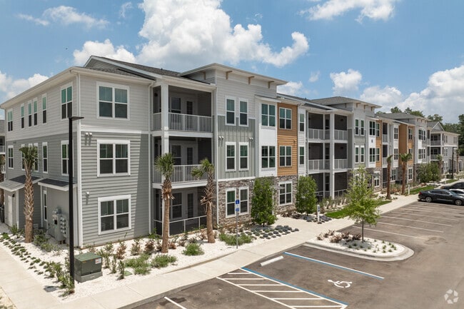 Primary - The Quinn Luxury Apartments