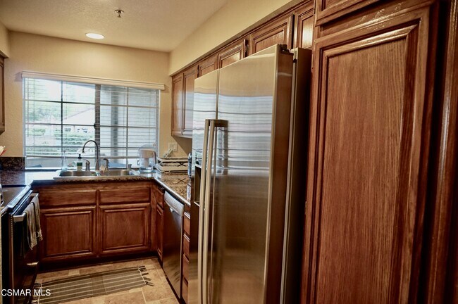 Building Photo - 5837 Oak Bend Ln
