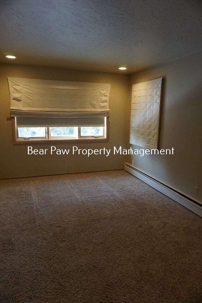 Building Photo - Unique Home In Genesee!!