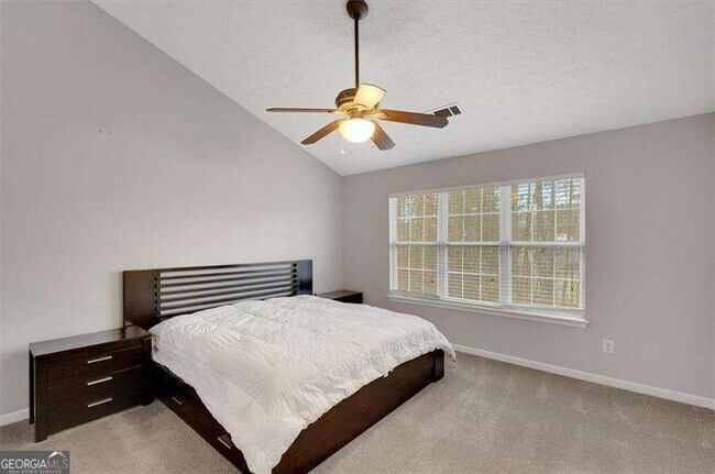 Building Photo - 940 Tree Creek Blvd