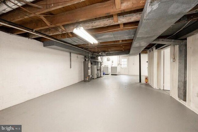 Building Photo - 1226 Fleetwood Rd