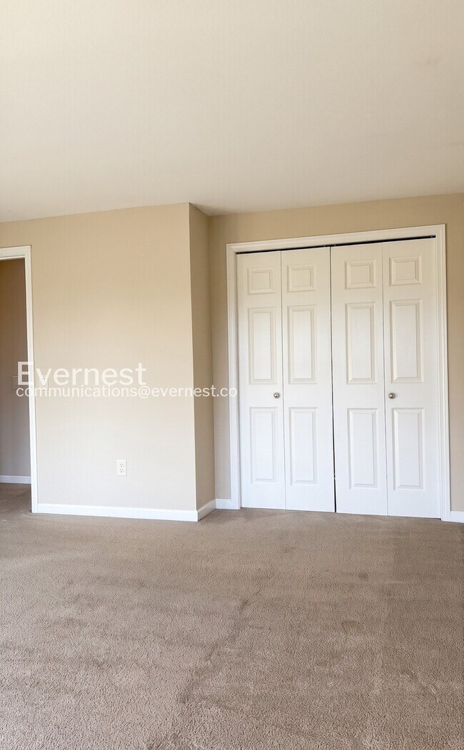 Building Photo - 4-Bed/2.5-Bath Home/ Voucher Accepted/ Available Soon!