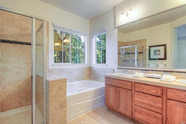 Building Photo - 1,812 Square Foot Two level 3 bedroom  2.5...