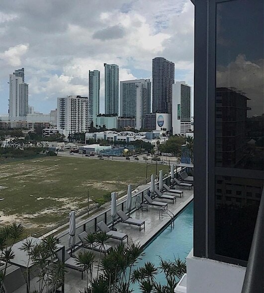 Building Photo - 1600 NE 1st Ave