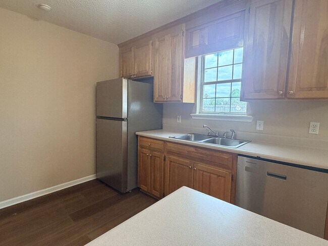 Building Photo - 3BD/2B in Valdosta, GA Close to Moody Air Force Base